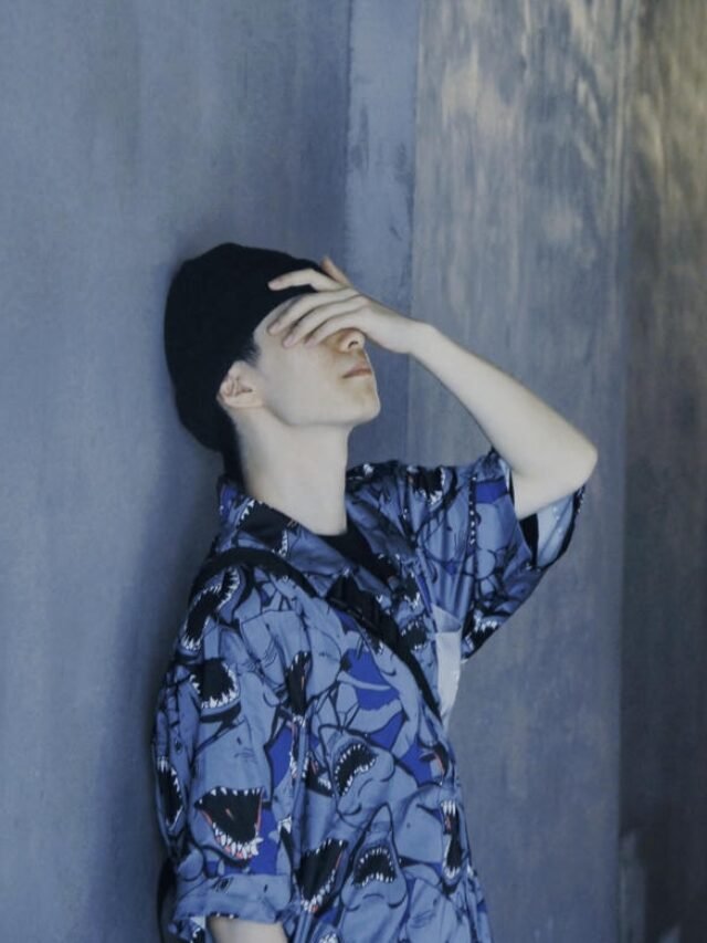 188+ Mood Off DP for Boy Alone Feeling Images Collection