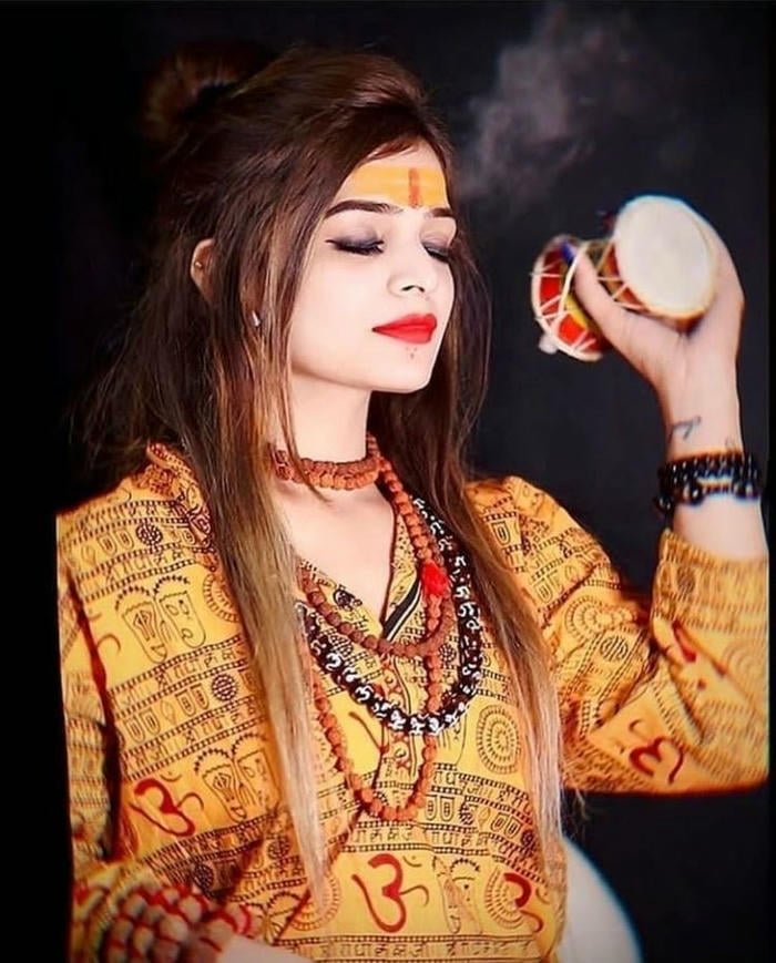 dark portrait of mahakal dp girl