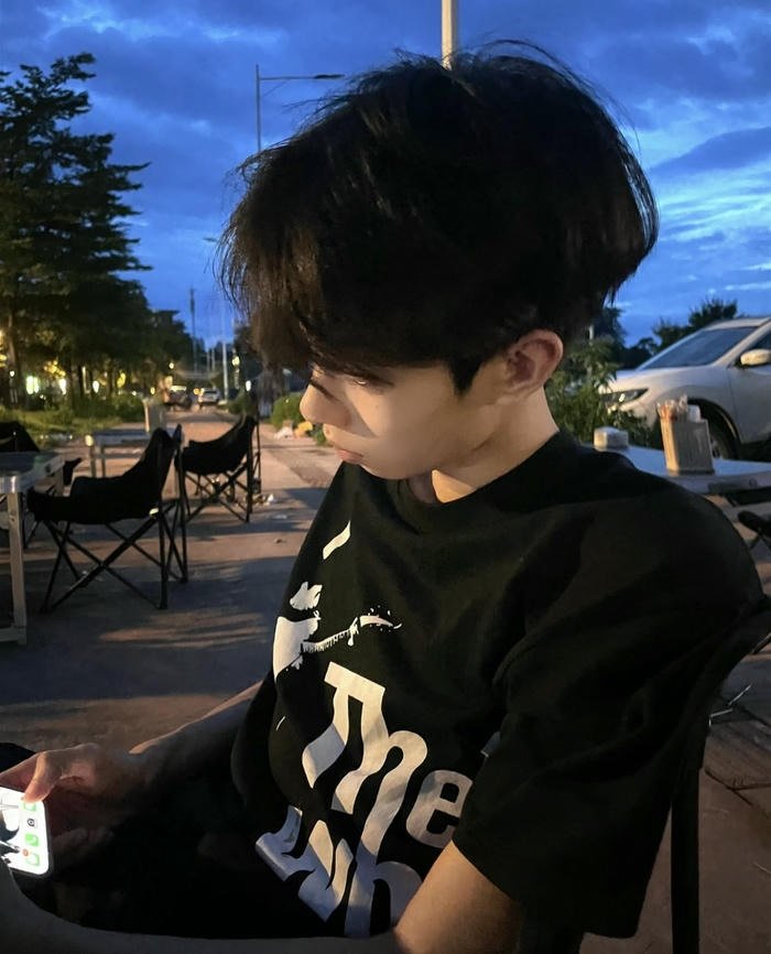 mood off boy dp dark thoughts