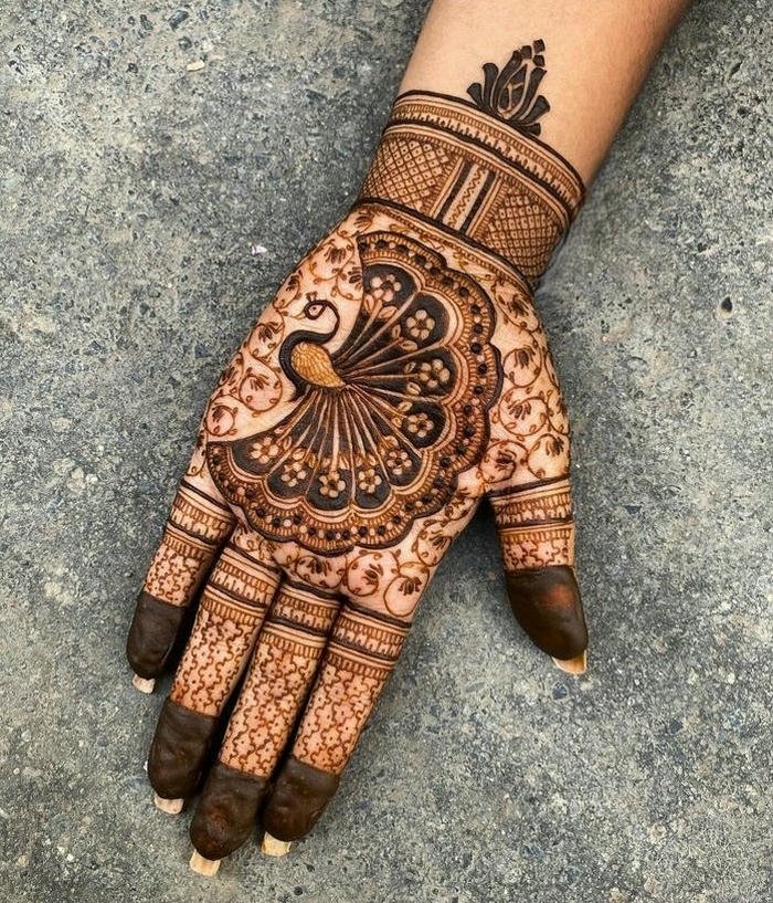 Artistic mehndi design shaped like peacock