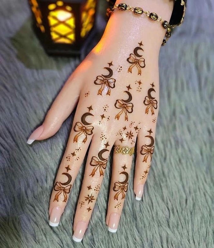Graceful mehndi artwork emphasizing soft linework beauty