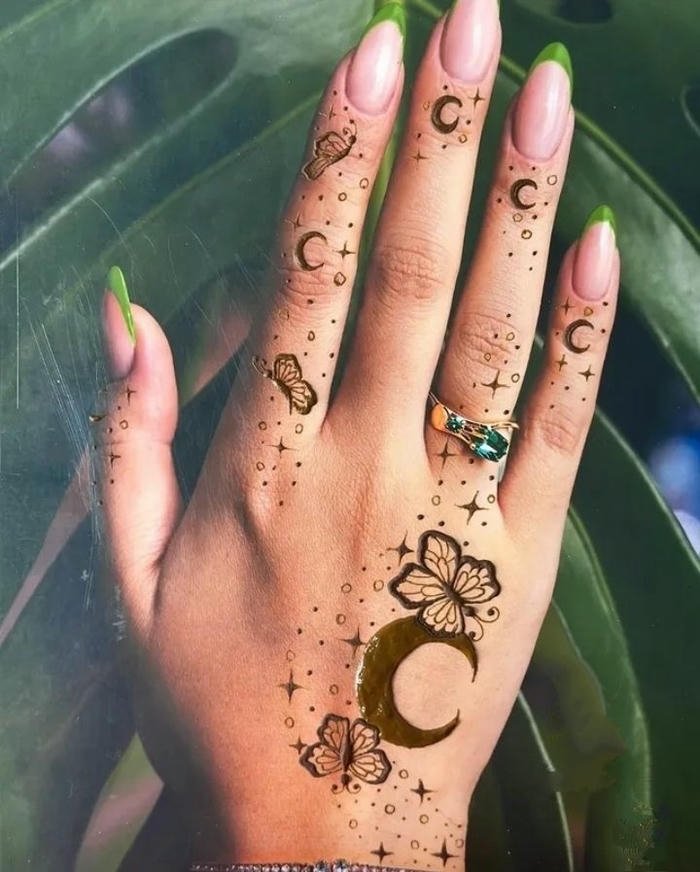 Moon mehndi design balanced forms offering sophisticated visual appeal