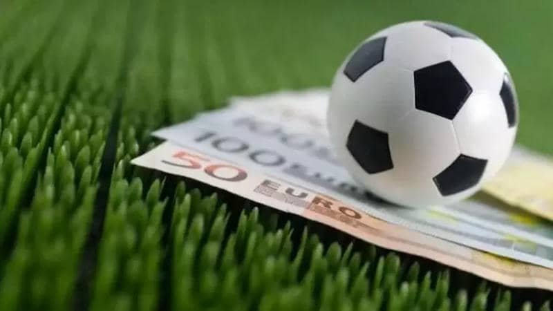 he-lo-bi-mat-phia-sau-cac-trang-ca-do-bong-da-2